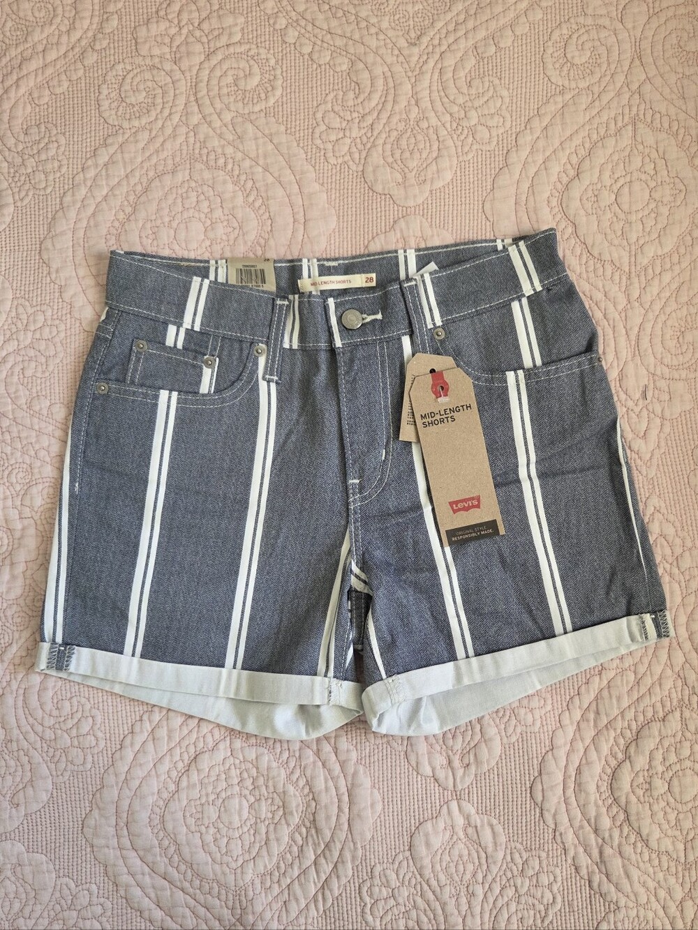NWT Levi's Striped Mid-Length Denim Shorts - Size 28